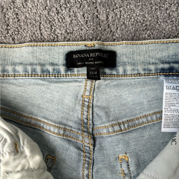 BANANA REPUBLIC CURVY CROPPED BOOTCUT LIGHT WASH JEANS TALL FIT 27/4 - Picture 2 of 3